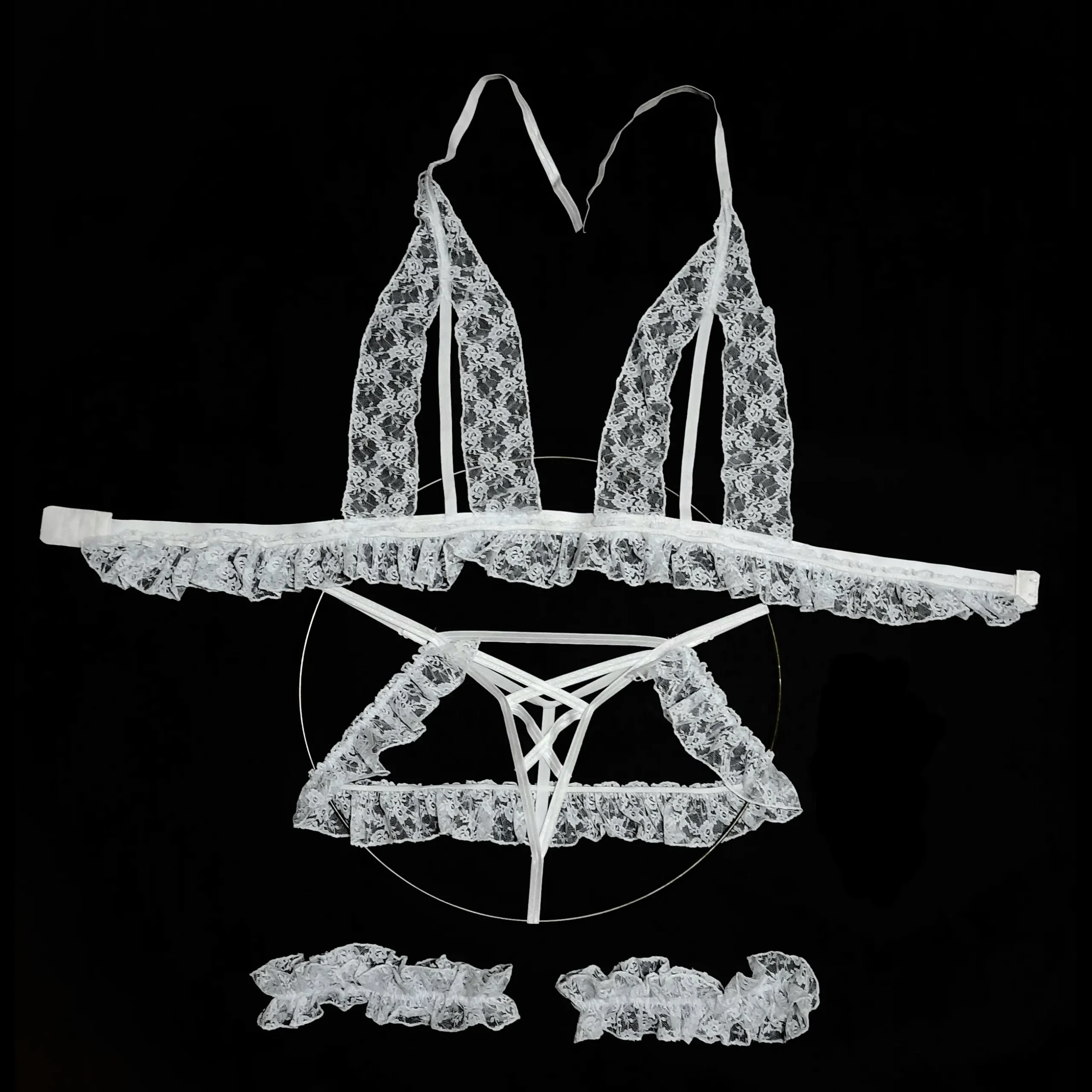 5203 (3) Fantasy Bridal Set Lady 5203 ست فانتزی سه تکه عروس Lady کد 5203 -ست فانتزی سهتکه عروس سفید دانتلی Lady کد 5203 با طراحی پشتگردنی و شورت ضربدری برای شب عروسی