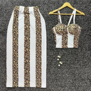 ست کراپ کاپ‌دار و دامن Elin